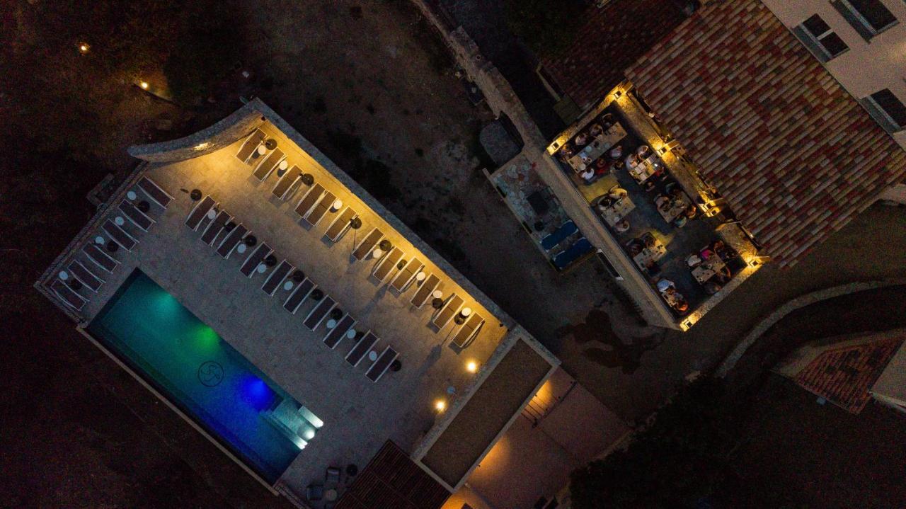 Hotel La Santa Exterior photo